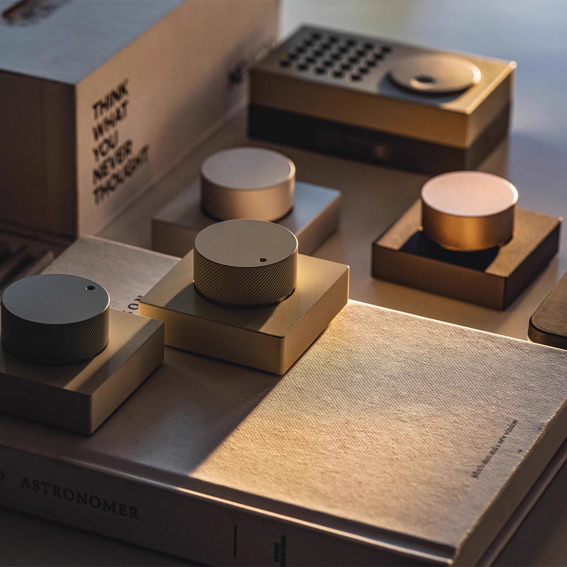 ANTICATER VK01 デュアルモードワイヤレス Bluetooth カスタムコントロールノブ PCアクセサリー